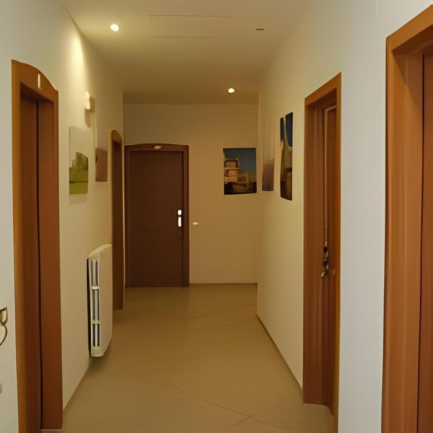 Eu Ropa Hotel Nereto Bagian luar foto